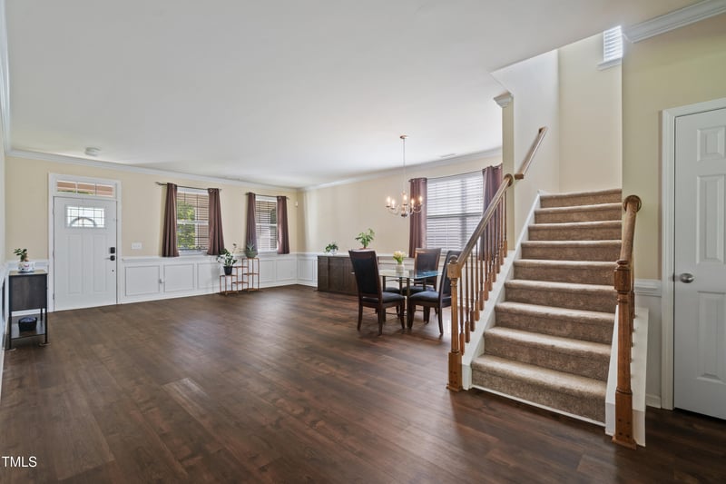 626 Ashburn Ln, Durham, NC 27703