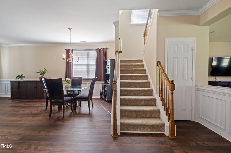 626 Ashburn Ln, Durham, NC 27703