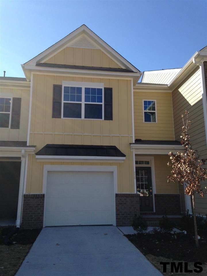 626 Briarcliff St, Apex, NC 27502