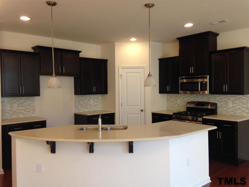 626 Briarcliff St, Apex, NC 27502