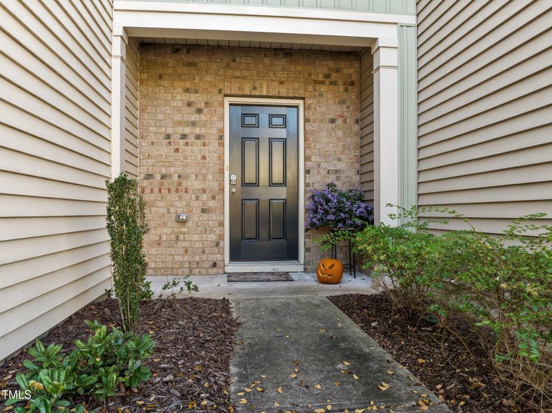 626 Denhoff Dr, Cary, NC 27519