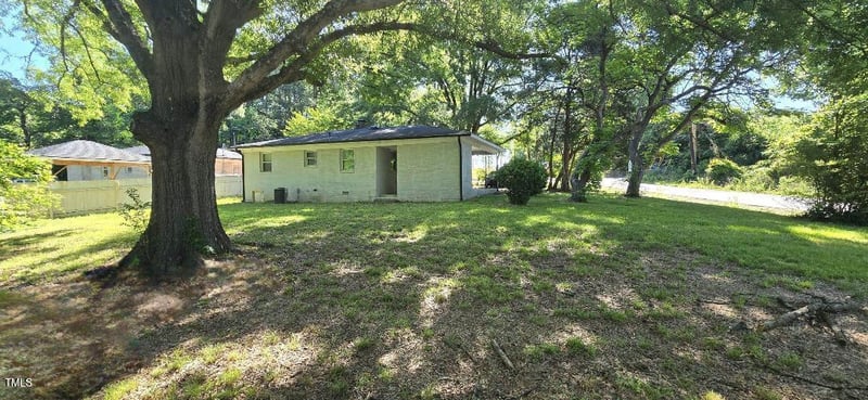 626 Hoover Rd, Durham, NC 27703