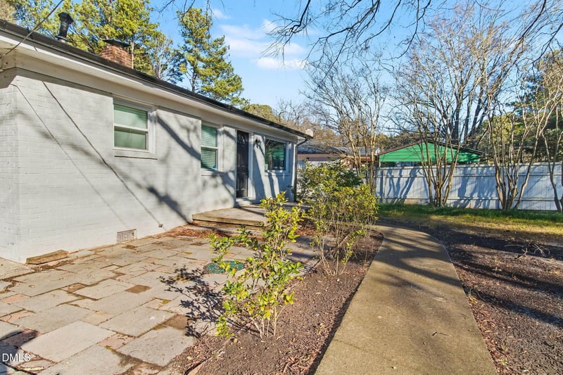 626 Hoover Rd, Durham, NC 27703