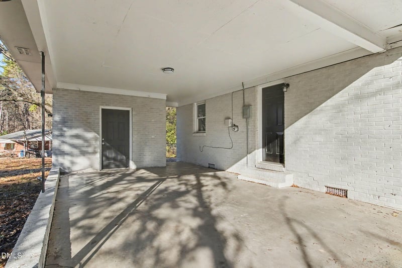 626 Hoover Rd, Durham, NC 27703