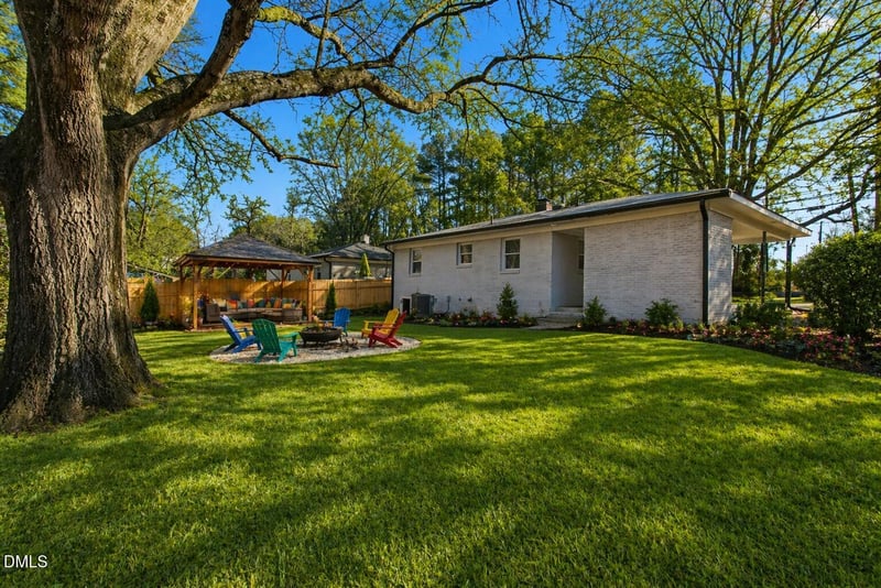 626 Hoover Rd, Durham, NC 27703