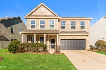 626 Lavenham Ln, Fuquay Varina, NC 27526