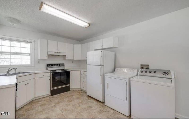 626 Maple Lane Ln, Raleigh, NC 27603
