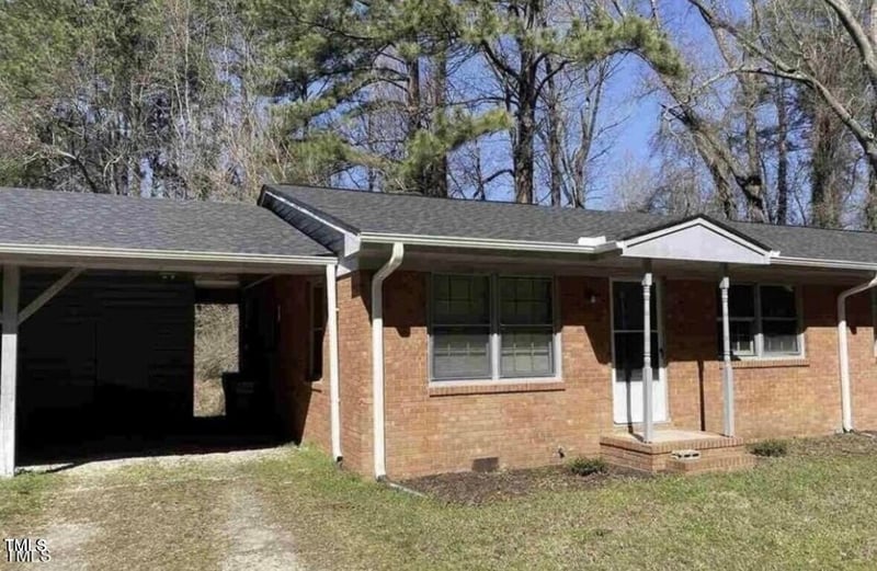 626 Maple Ln, Raleigh, NC 27603