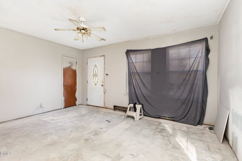 626 Shannon Dr, Chapel Hill, NC 27516