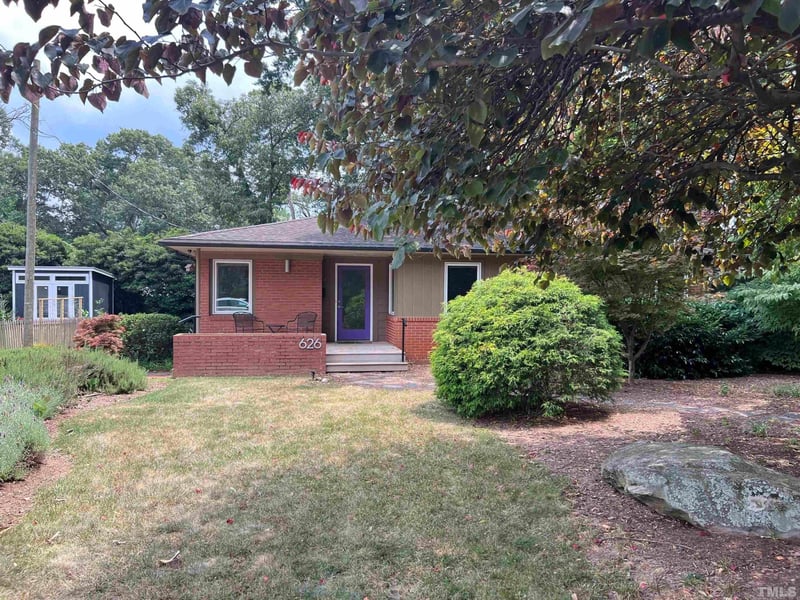626 Smedes Pl, Raleigh, NC 27605