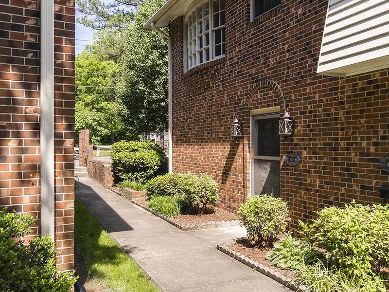627-A W Front St, Burlington, NC 27215