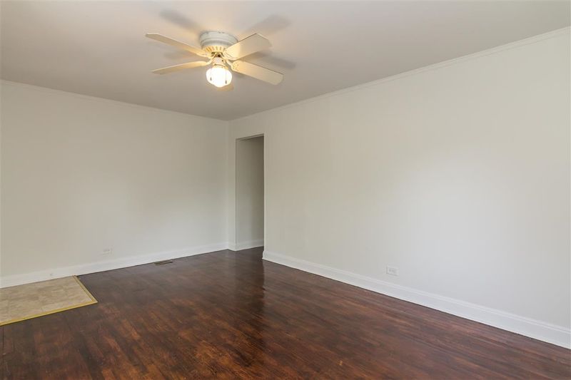 627 W Club Blvd, Durham, NC 27701