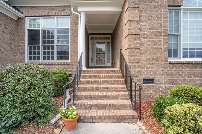 627 Doddington Dr, Rolesville, NC 27571