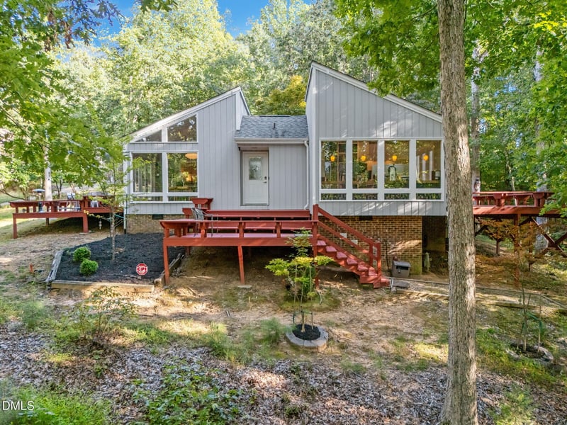 627 Kensington Dr, Chapel Hill, NC 27514