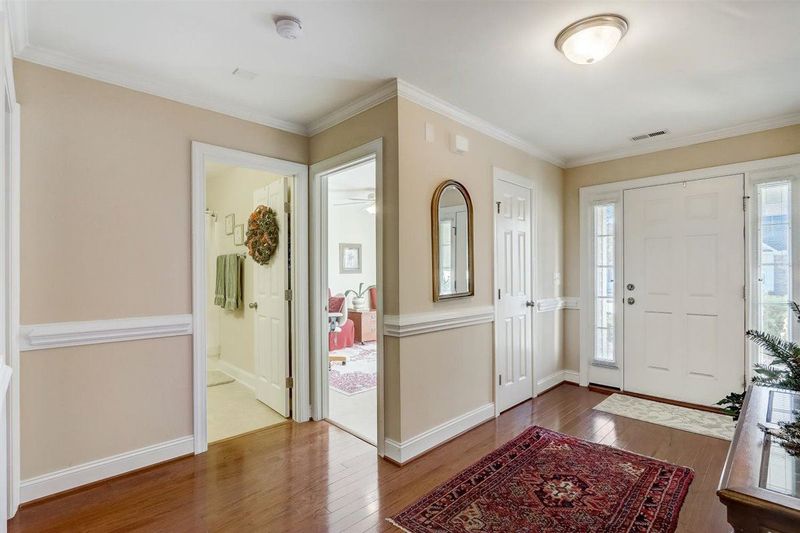 627 Monterey Pine Dr, Fuquay Varina, NC 27526
