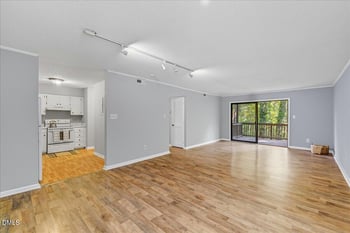 627 Pine Ridge Pl, Raleigh, NC 27609
