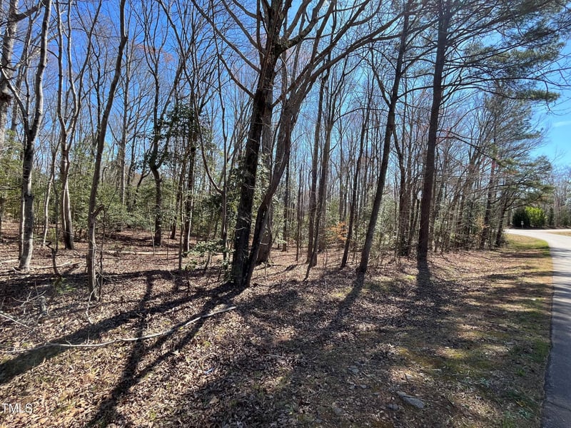 627 Shawnee Dr, Louisburg, NC 27549