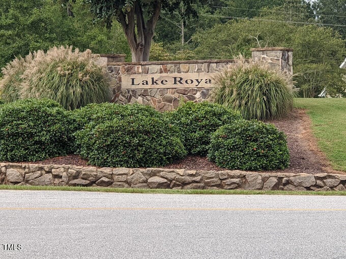 627 Shawnee Dr, Louisburg, NC 27549