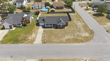 627 Sunnybrook Dr, Hope Mills, NC 28348