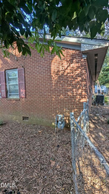 627 Winterlochen Rd, Raleigh, NC 27603
