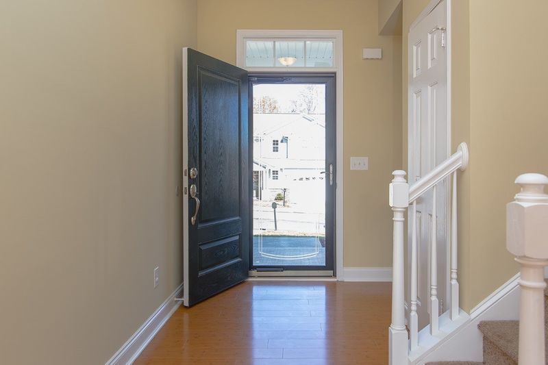 628 Ashburn Ln, Durham, NC 27703