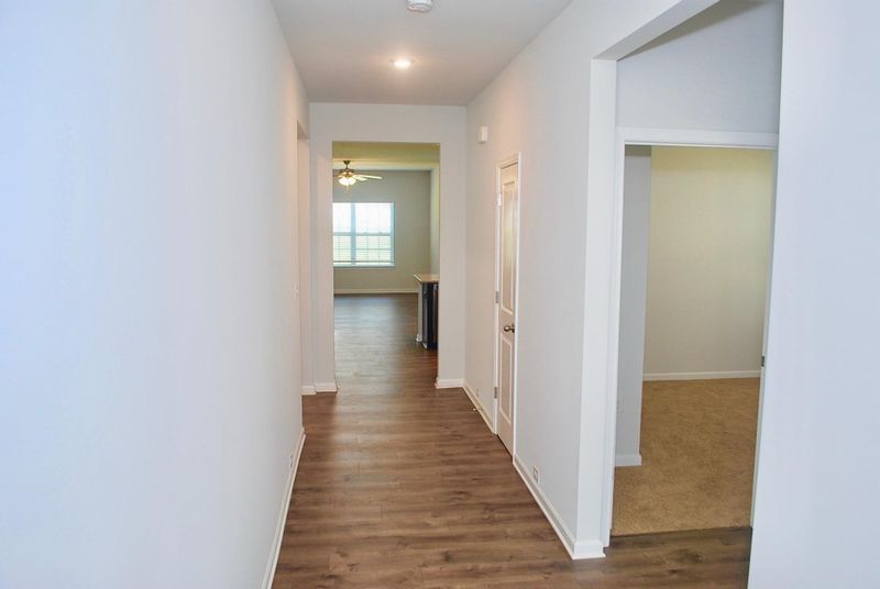 628 Birchhead Dr, Zebulon, NC 27597