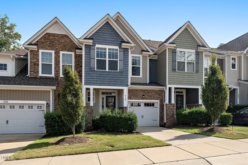 628 Chronicle Dr, Cary, NC 27513