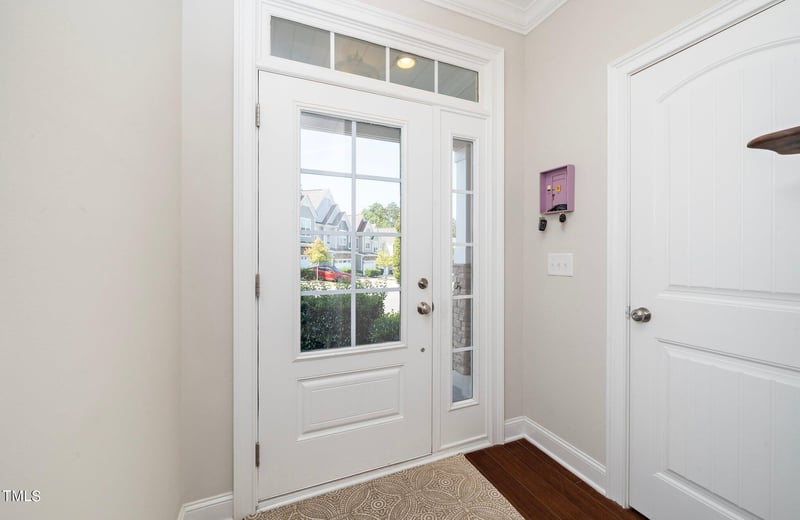 628 Chronicle Dr, Cary, NC 27513