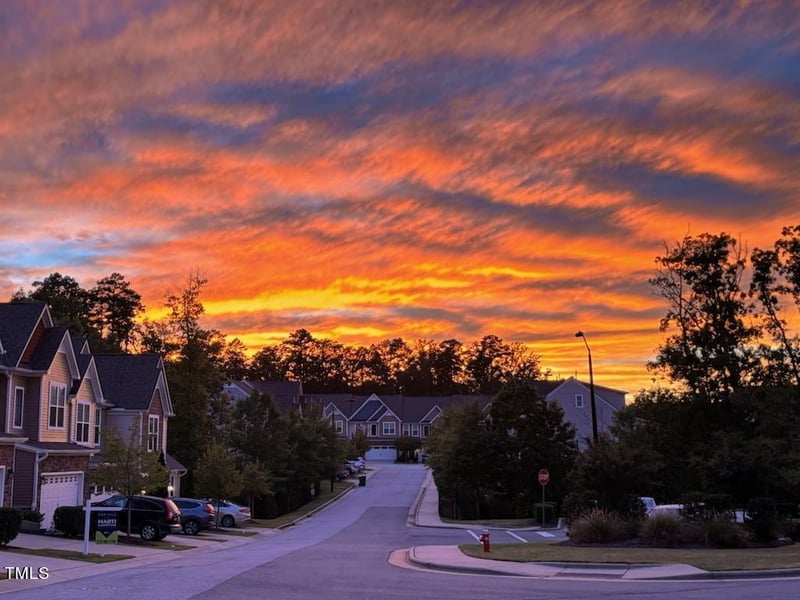628 Chronicle Dr, Cary, NC 27513