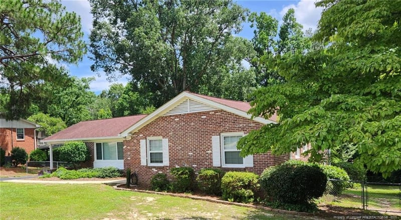 628 Galloway Dr, Fayetteville, NC 28303