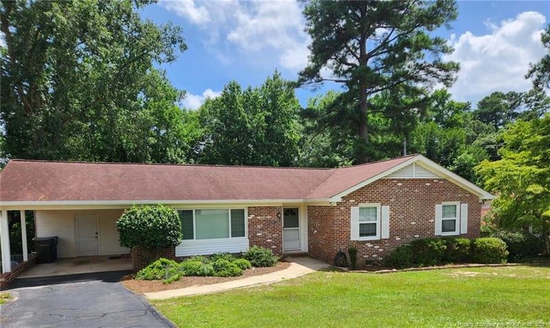628 Galloway Dr, Fayetteville, NC 28303