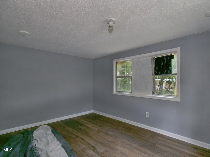 628 Longleaf Ct, Wake Forest, NC 27587