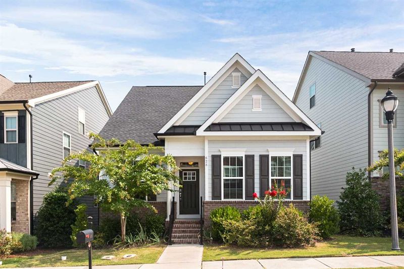 628 Mountain Pine Dr, Cary, NC 27519