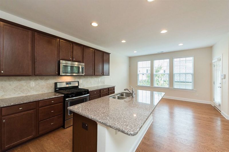 628 Mountain Pine Dr, Cary, NC 27519