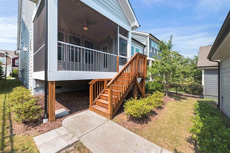 628 Mountain Pine Dr, Cary, NC 27519