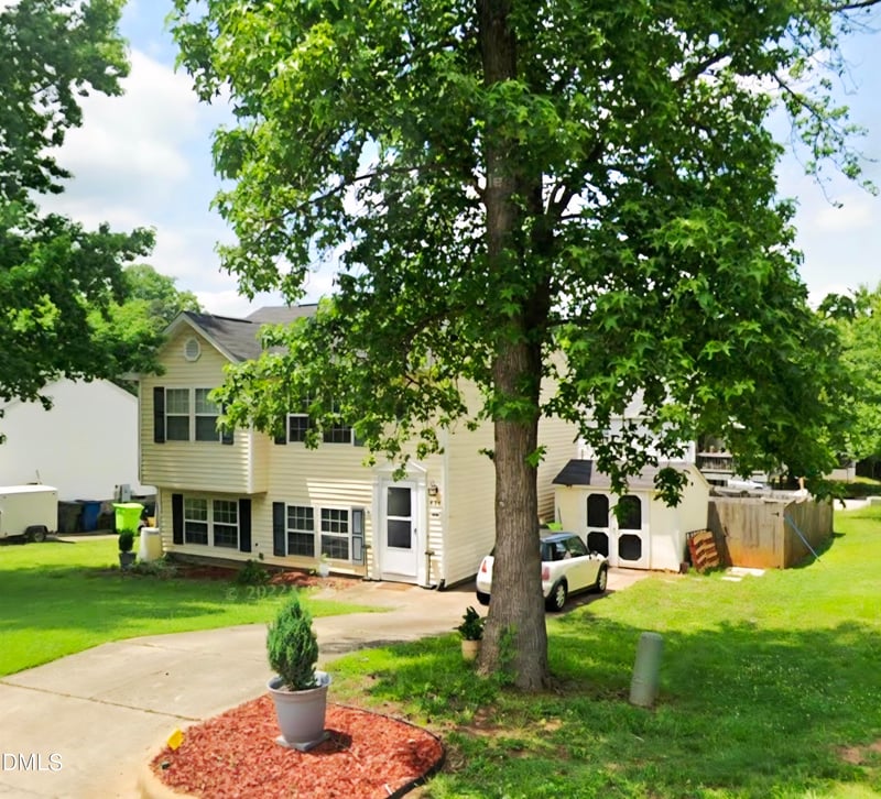 628 Oleander Rd, Raleigh, NC 27603