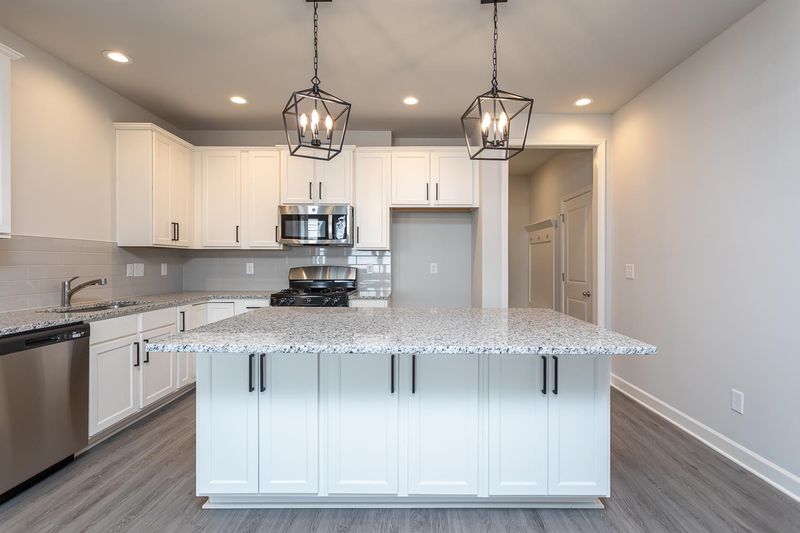 628 Shelford Trl, Zebulon, NC 27597