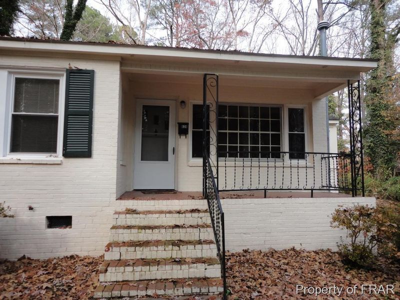 628 Sunset Dr, Sanford, NC 27330