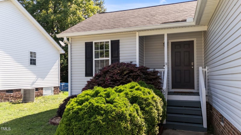629 Avondale Dr, Clayton, NC 27520