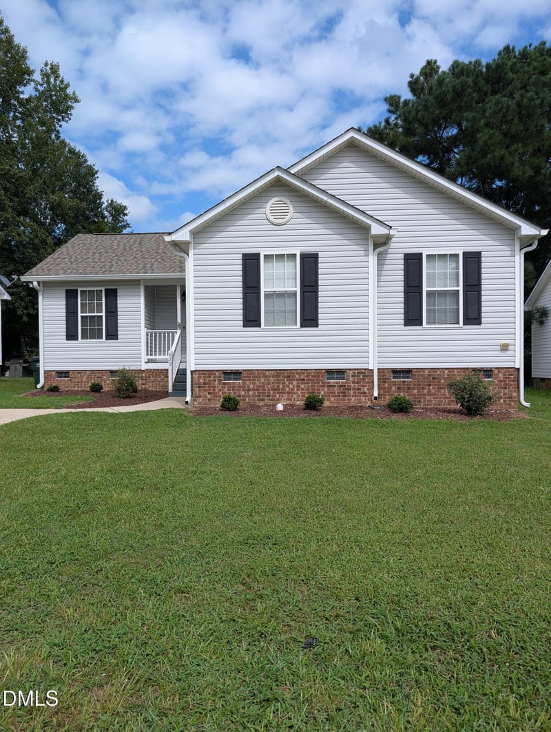 629 Avondale Dr, Clayton, NC 27520