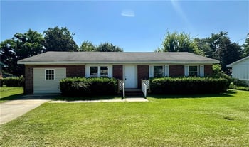 629 Glensford Dr, Fayetteville, NC 28314