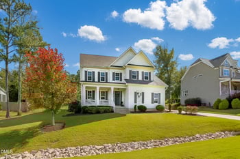 629 Meyers Place Ln, Holly Springs, NC 27540