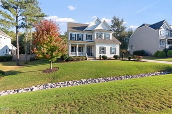 629 Meyers Place Ln, Holly Springs, NC 27540