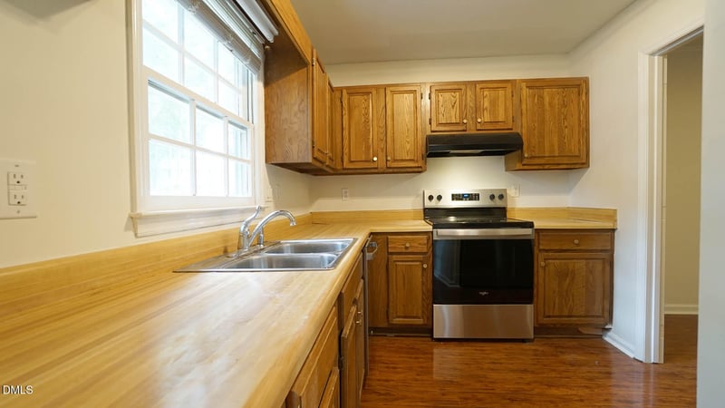 629 Middleton Ave, Cary, NC 27513
