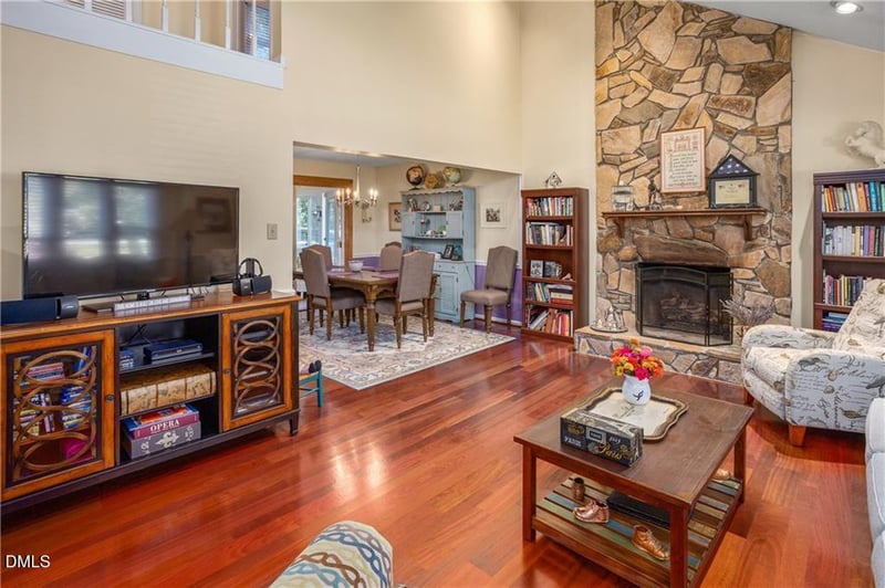 629 Paris St, Graham, NC 27253