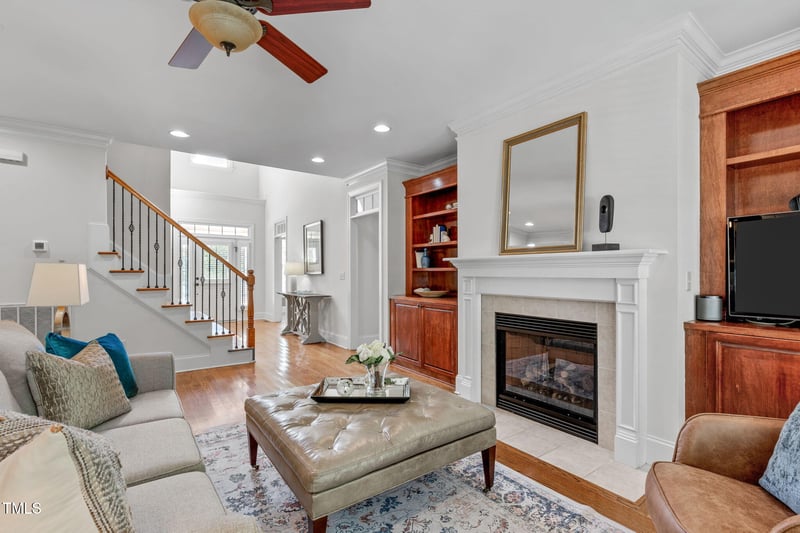 629 Peach Orchard Pl, Cary, NC 27519