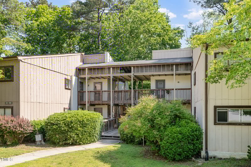 629 Pine Ridge Pl, Raleigh, NC 27609