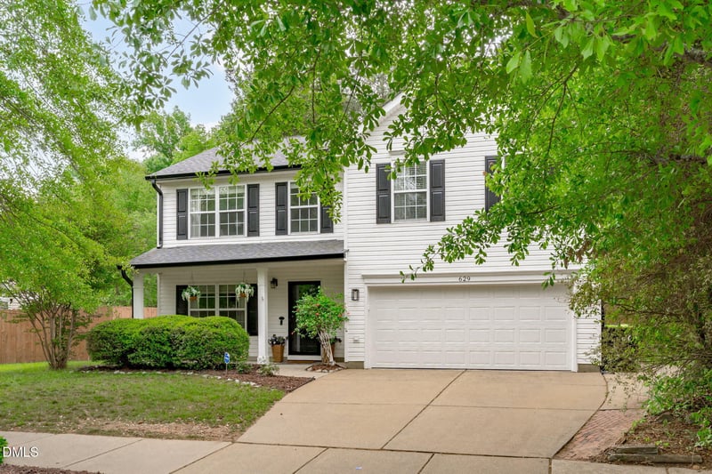 629 Texanna Way, Holly Springs, NC 27540