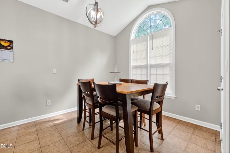 629 Woodson Dr, Clayton, NC 27527