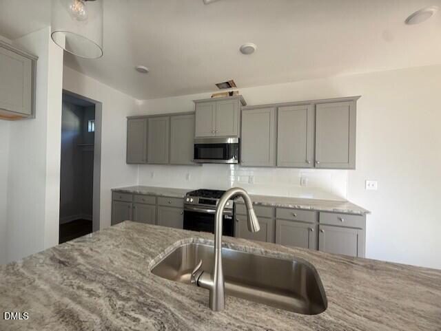 63 Baldwin St, Lillington, NC 27546